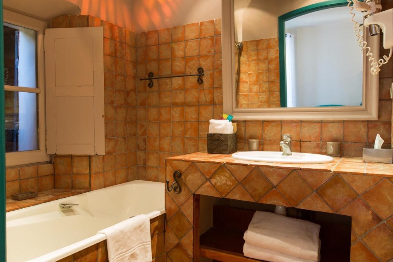 Le Jardin D'Emile Hotel Cassis Szoba fotó